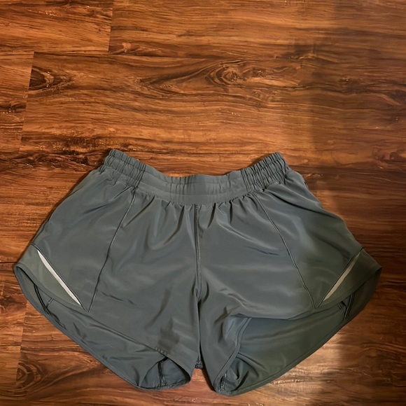 lululemon athletica Pants - Lululemon hotty hot shorts